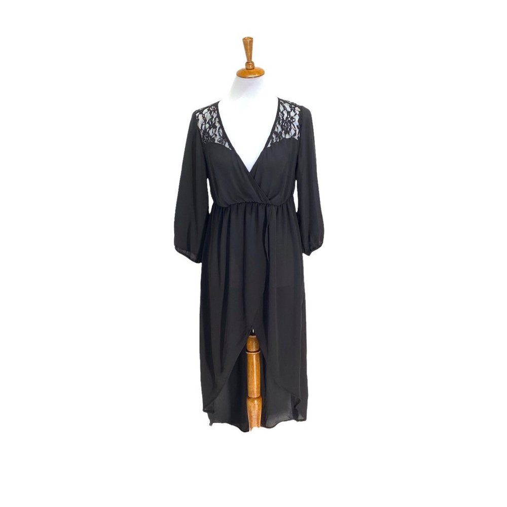 Torrid Women’s Top Sheer and lace high low sweetheart neck black size 00